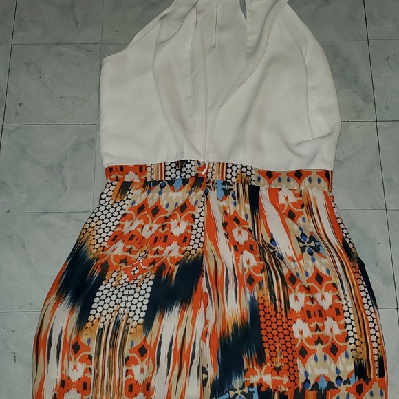 Romper with spagetti straps and open back - Picture 3 of 5